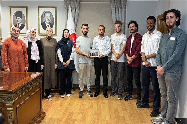 RTEÜ Tıp Fakültesi öğrencilerinden “Gözlere Şifa” projesine destek