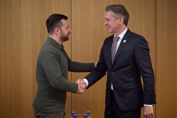 Ukrayna Devlet Başkanı Zelenski, Slovenya Başbakanı Golob ile görüştü